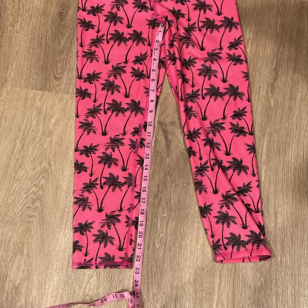 Women’s hot, pink palm tree, yoga, pants, size medium - Picture 7 of 7